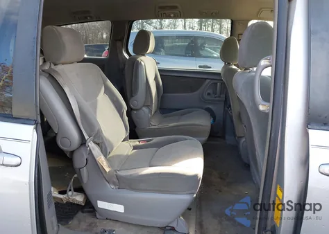 2004 Toyota Sienna Le from USA, damaged, VIN 5TDZA23C74S045803